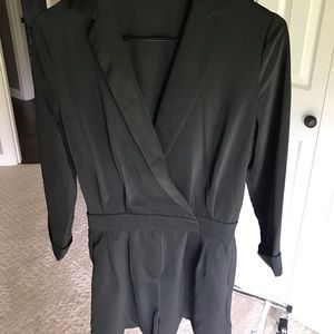 3/4 sleeve tuxedo style shorts romper